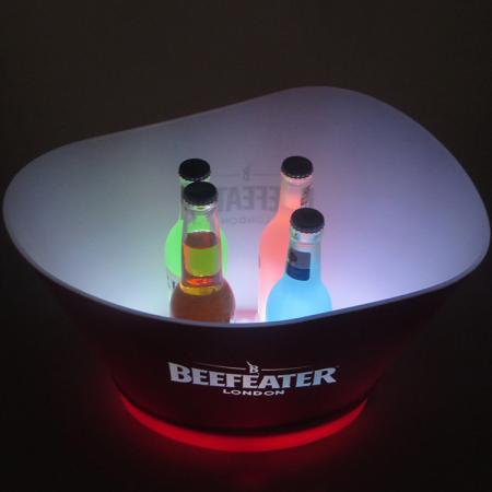 benna portafrigeratore a led con logo svuotato 